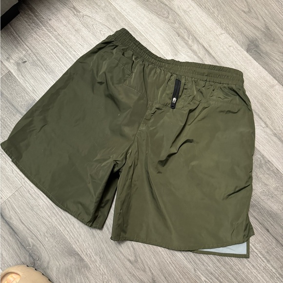 Nylon Shorts ( Medium ) - Picture 2 of 3